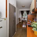 2 Bedroom Apartment/parking/market 아파트 스플리트