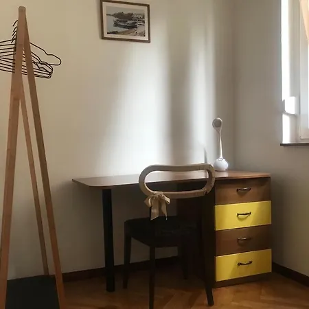 Apartment 2 Bedroom Apartment/parking/market *